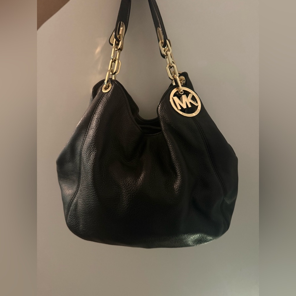 Michael Kors Black Leather Shoulder Bag - Picture 3 of 8